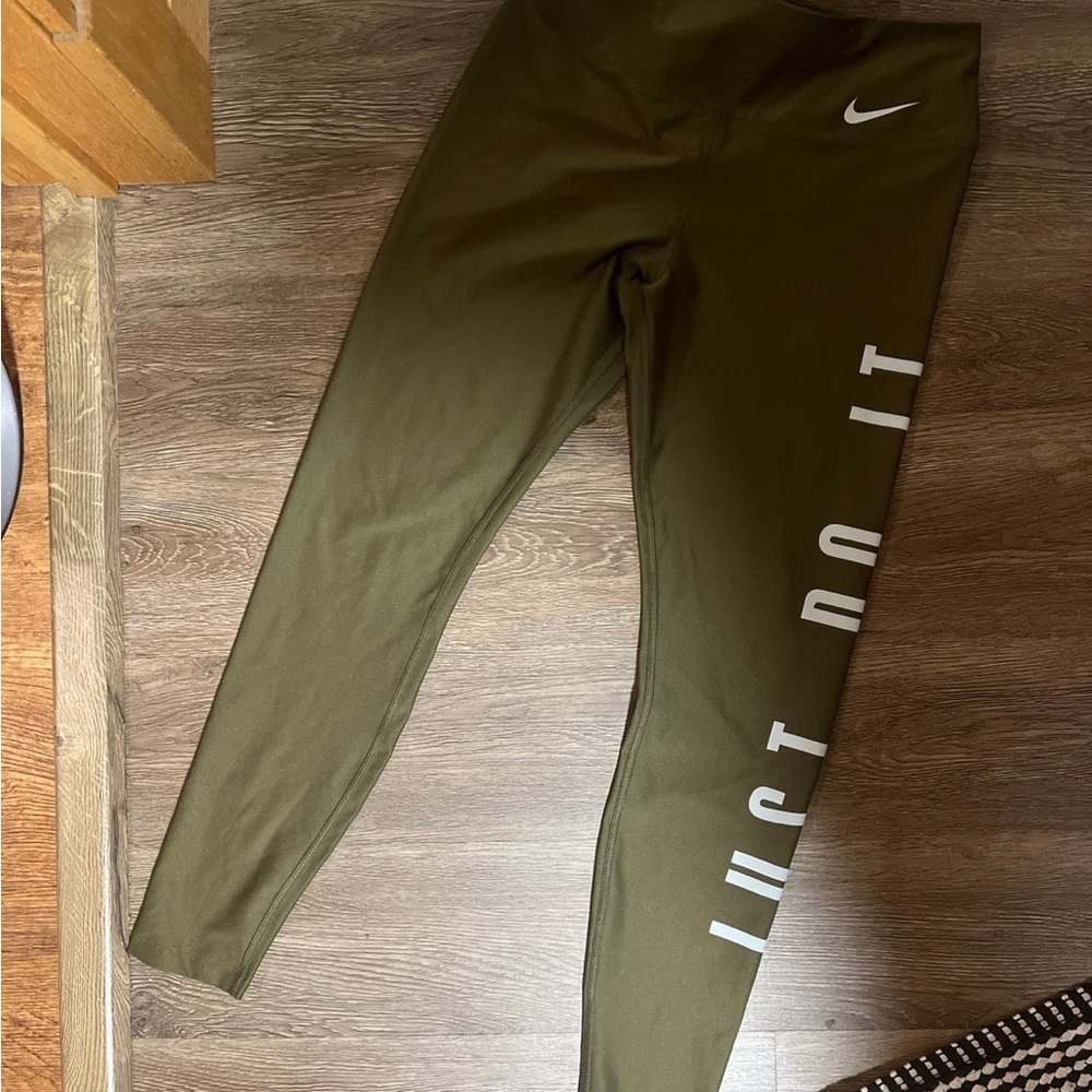 Nike leggings